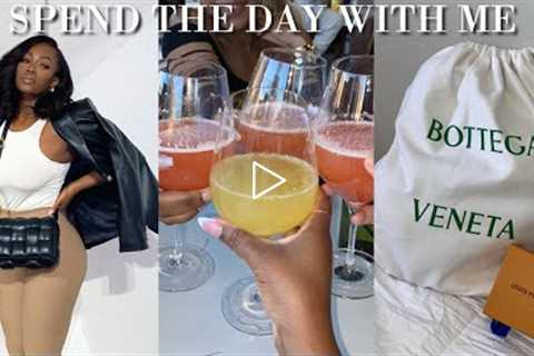 VLOG | Luxury Unboxing, Single & Happy, Girlfriend Brunch | Maya Galore