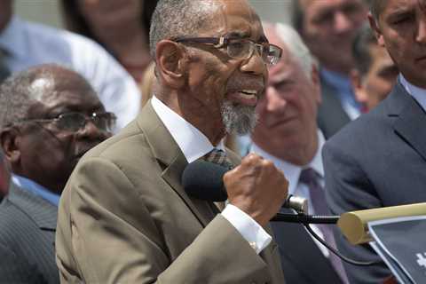 Representative Bobby Rush, Longtime Illinois Democrat, Will Retire