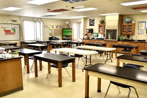 State reports 99 new COVID-19 school outbreaks in last week ⋆