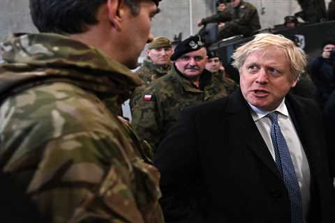 Boris Johnson launches fresh diplomatic blitz to stop Ukraine invasion after warning Russia could..