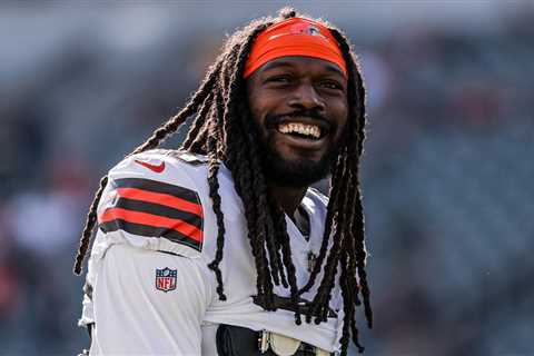 Should Cleveland Browns sign Jadeveon Clowney long-term?