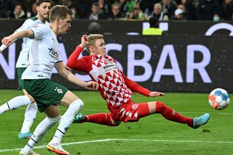 Gladbach gambles away third win in a row – •