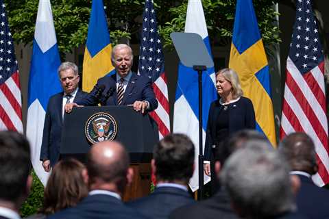 Biden Seeks Swift Effort to Bring Finland and Sweden Into NATO