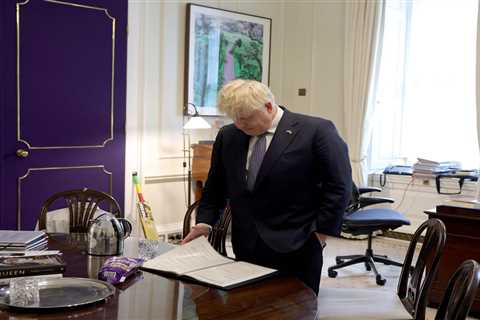 Inside the dramatic day Boris Johnson resigned, with tears, chocolate and more ‘sex pests’ lined up ..