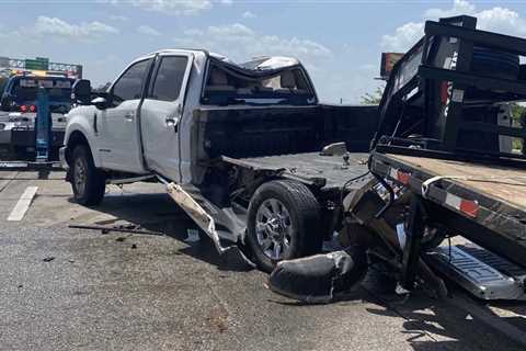 Houston traffic: I-10 East Freeway inbound at San Jacinto River reopened after 2-vehicle crash