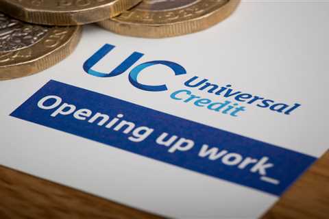 Warning for thousands on Universal Credit over major change that could see payments STOPPED