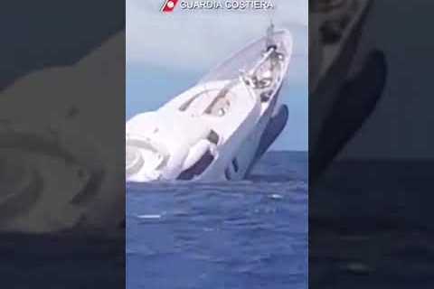 Spectacular superyacht suddenly sinks into the sea 9 miles off the coast of Italy