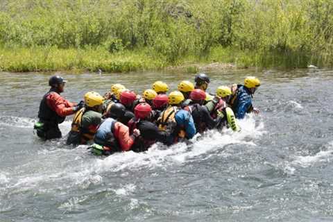 DVIDS – News – Hawaii Airmen practice river rescue with Coast Guard, regional partners