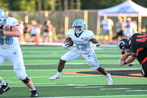 Rockford comes back from third quarter deficit to beat Mona Shores 31-27