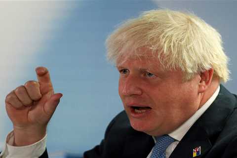 Under-fire committee probing Boris Johnson to carry on despite legal advice saying it’s..