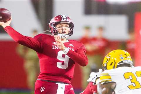 Get to know Indiana Hoosiers football QB Connor Bazelak