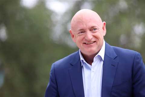 Mark Kelly outraises Blake Masters ahead of midterms