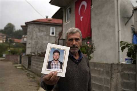 Family mourns miner’s death in Turkey, demanding punishment