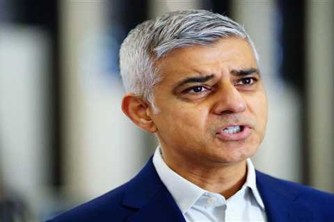 London Mayor Sadiq Khan  lectures Londoners on going green despite racking up 361,146 air miles..