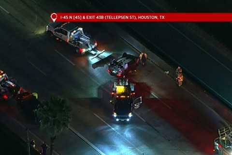 Houston traffic: I-45 Gulf Freeway northbound reopens at Telephone Road after multi-car pileup..