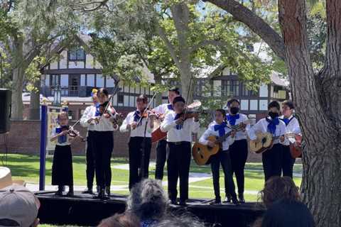 Mariachi program gives students a chance to learn music, perform and earn college credit