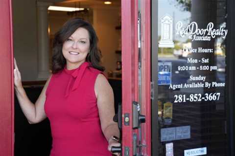 Red Door Realty maintains small-town level of service, despite citywide reach