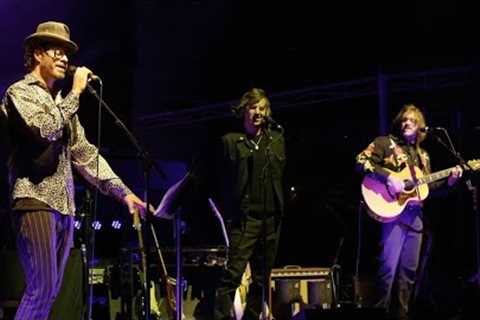 Amos Lee - Grateful Dead Cover Brokedown Palace [Live From Red Rocks]