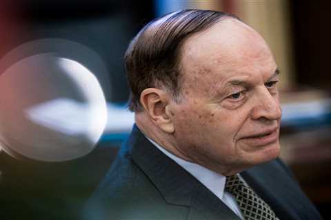 Shelby''s swan song: A spending spat within his party