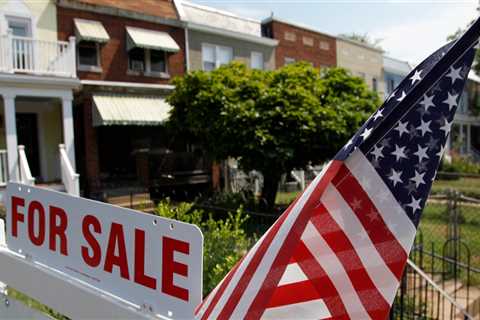 The US housing market faces a 'triple whammy' of threats - and stocks may stage a Santa Claus rally,..