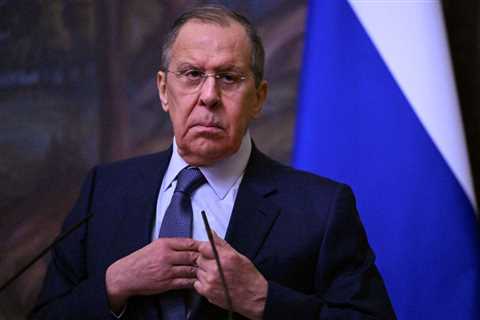 Russia's foreign minister issues ultimatum to Ukraine to give up territory or the 'army will deal..