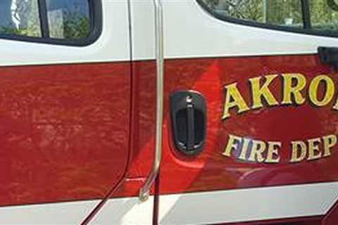 1 dead, 1 injured in Akron apartment building fire