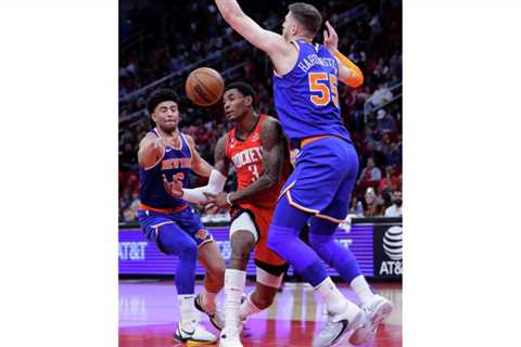 Houston Rockets turn the ball over 25 times vs New York Knicks