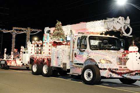 Christmas Parade heralds the holiday season – Cleveland Daily Banner