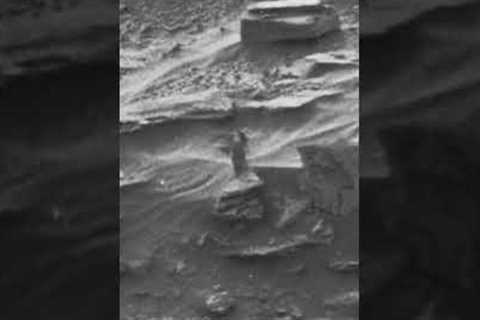 NASA Accidentally Made A Strange Discovery On The Surface Of Mars #shorts