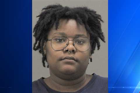 Rockford Walgreens employee accused of stealing $25K