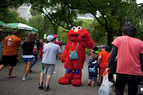 Santa Cruz police warn of return of ‘Evil Elmo’