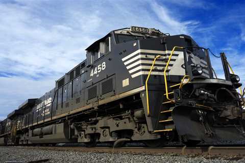 Federal investigators to probe Norfolk Southern’s ‘security tradition’