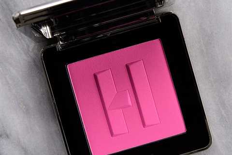 Haus Labs Dragon Fruit Daze Color Fuse Blush Review & Swatches