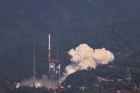 DEVELOPING: Chinese Military Rocket Disintegrates Over Texas