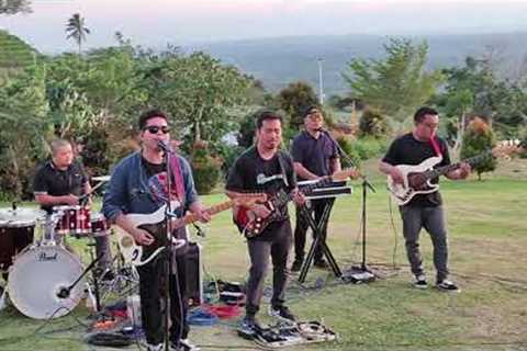 Pasilyo - EastSide Band Cover (SunKissed Lola)