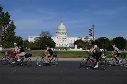 Bicyclists are getting killed on American streets, and they want Congress to fix it