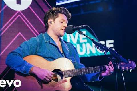 Niall Horan - Ceilings (Lizzy McAlpine cover) in the Live Lounge