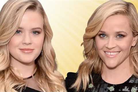 Stunning Photos of Celebrities and Their Children at the Same Age