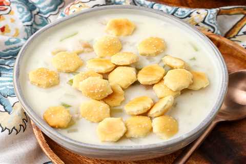 Straightforward Clam Chowder – Barefeet within the Kitchen