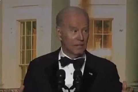 At White House Dinner Joe Biden Tells Regime Media It’s Over for Tucker Carlson to Vocal Gasps |..