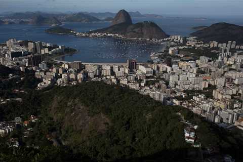 Brazil’s prosecutors block zipline construction at Rio’s touristic Sugarloaf Mountain