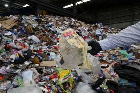 Need nationwide guidelines for arranging plastic recycling