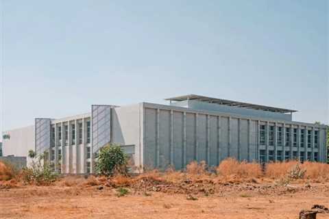 Iksoi Studio celebrates performance with uncovered concrete grid in Indian manufacturing facility