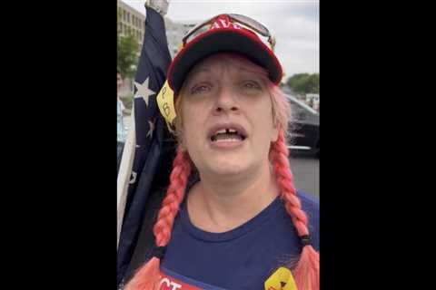 Small But Passionate Crowd Of Trump Supporters Show Up Outside DC Courthouse