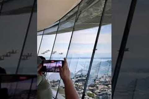 Space Needle visitors get front row view of Blue Angels show