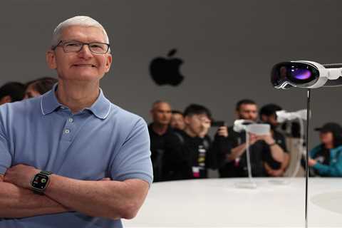 Tim Cook says he's using Apple's $3,500 Vision Pro headset daily. There are still no photos.