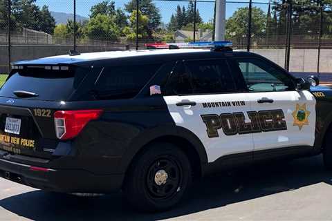 Burglary suspect arrested after head-on crash into Mountain View PD vehicle