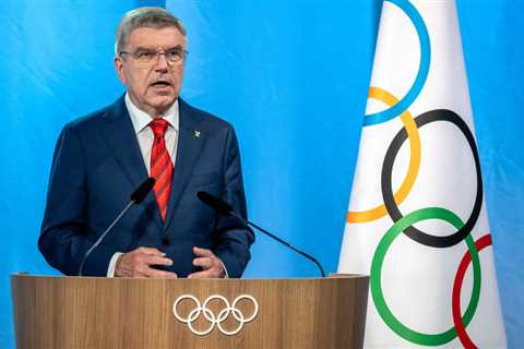 Olympic chief rebuffs Ukraine’s demand — RT World News