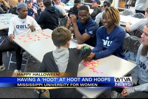 MUW hosted Hoot and Hoops night