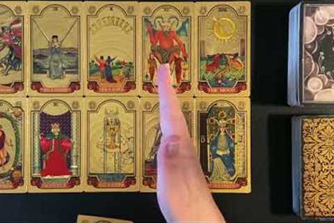 SCORPIO TAROT ENERGY READING PEAK AT 2024 GAINING MOMENTUM ONTO YOUR NEW LIFE !